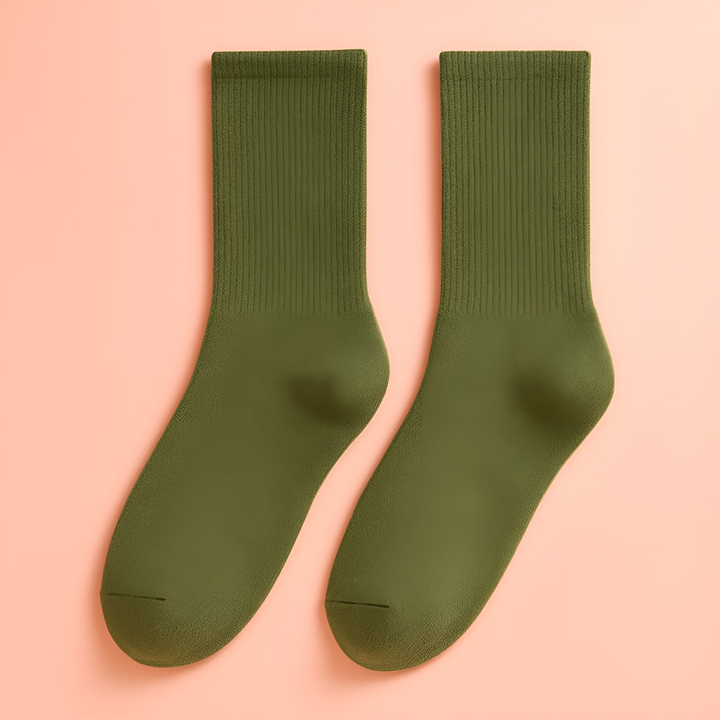 Green Melo plush winter socks with breathable cotton blend and plush lining.
